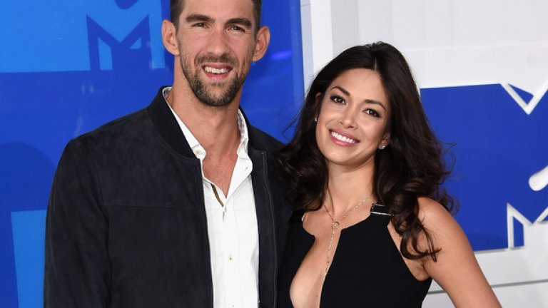 Майкъл Фелпс и Никол Джонсън са се оженили на тайна церемония на 13 юни