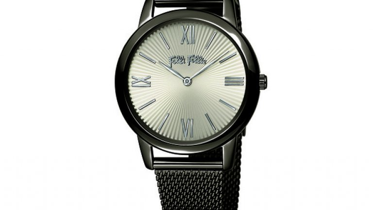 Историята на Folli Follie - модата на слънцето и цветовете