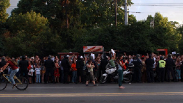 Орлов мост - кръстопътят на протеста