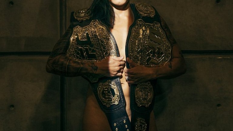 „Постигнах всичко, което исках. Сега е времето да се наслаждавам на успехите си, защото се трудих много за тях. Сега наистина мога да се погледна в огледалото и да кажа: „Направихме гол. Аз го направих.“