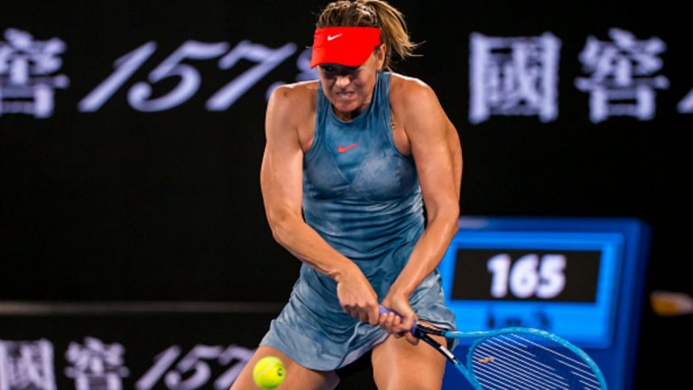 Шарапова изхвърли шампионката и е на осминафинал