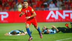 Алексис Санчес вкара два гола за Чили срещу Уругвай и се очаква да е напълно готов за дербито с Юнайтед