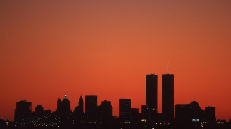 Изглед към Кулите близнаци преди 11 септември 2011 година