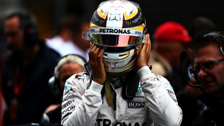 Полпозишънът е шести за Люис в Австралия и четвърти пореден.