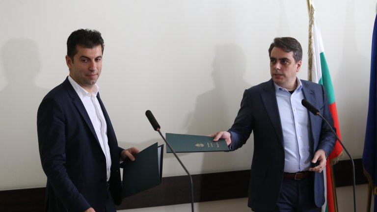 Утре вероятно ще стане ясно и с коя партия ще работят на предстоящите избори