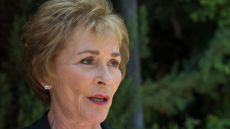 4. Джуди Шайндлин - 147 млн. долара
Шоуто на "Съдия Джуди" е изключително популярно в САЩ с 22 години зад гърба си и привлича по над 10 млн. зрители на дневна база. Освен всичките й типични доходи, през 2017-а тя продаде правата за собствената си богата библиотека за 100 млн. долара, което я вкарва и в челната десетка на класацията.