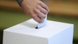 Ожесточена борба между ПП-ДБ и Възраждане, както и между Доган и Пеевски