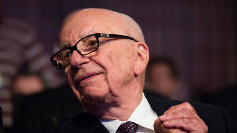 2. Рупърт Мърдок
Богатството му се оценява на 13,4 милиарда долара и е един от основните играчи в световния спортен и медиен бизнес. Висшата лига и неговият Sky създадоха империя заедно. Без парите от Мърдок първенството щеше да има съвсем друг вид. За някои това не е изцяло положителна промяна, но... Модерният глобален пазар я изискваше. Най-гледаното и скъпо първенство в света е  и големият удар на Мърдок.