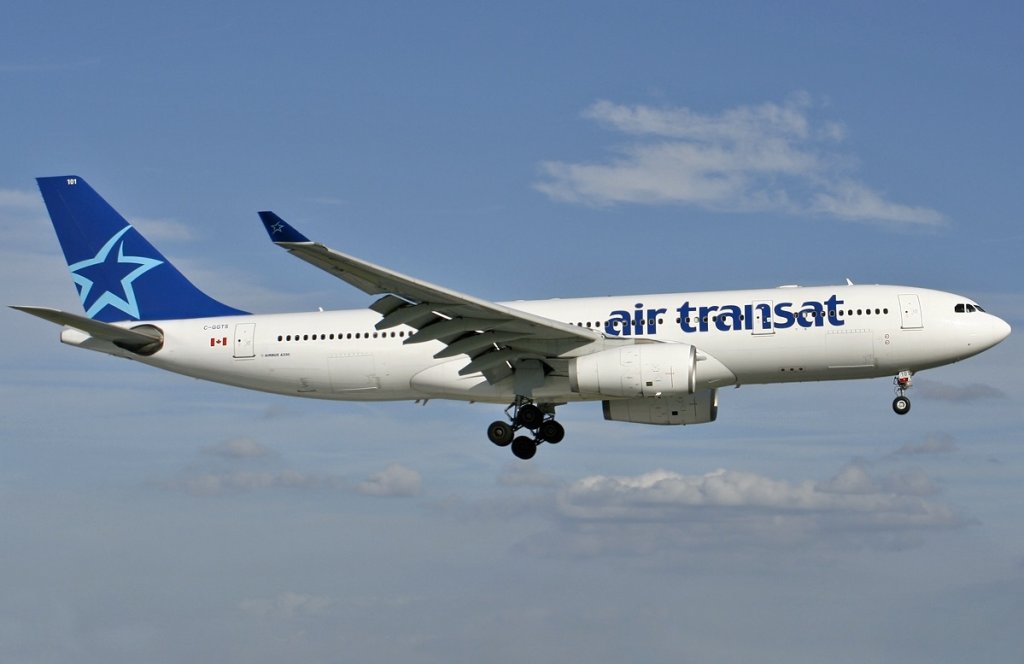 Air Transat Airbus A330-243