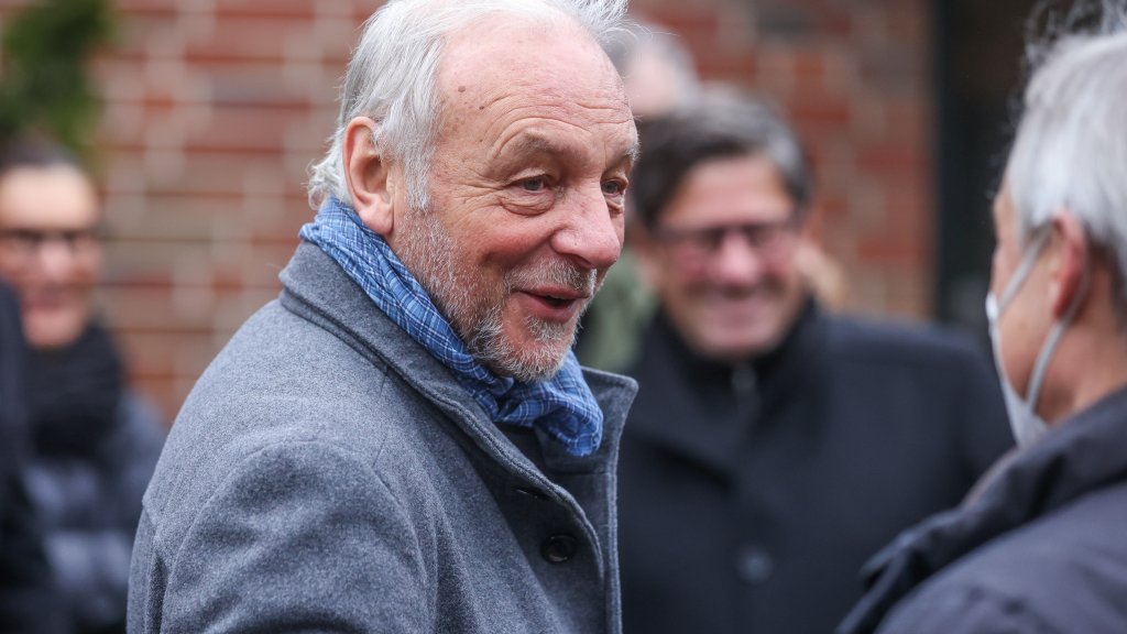Reburial of former Schalke player Reinhard Libuda