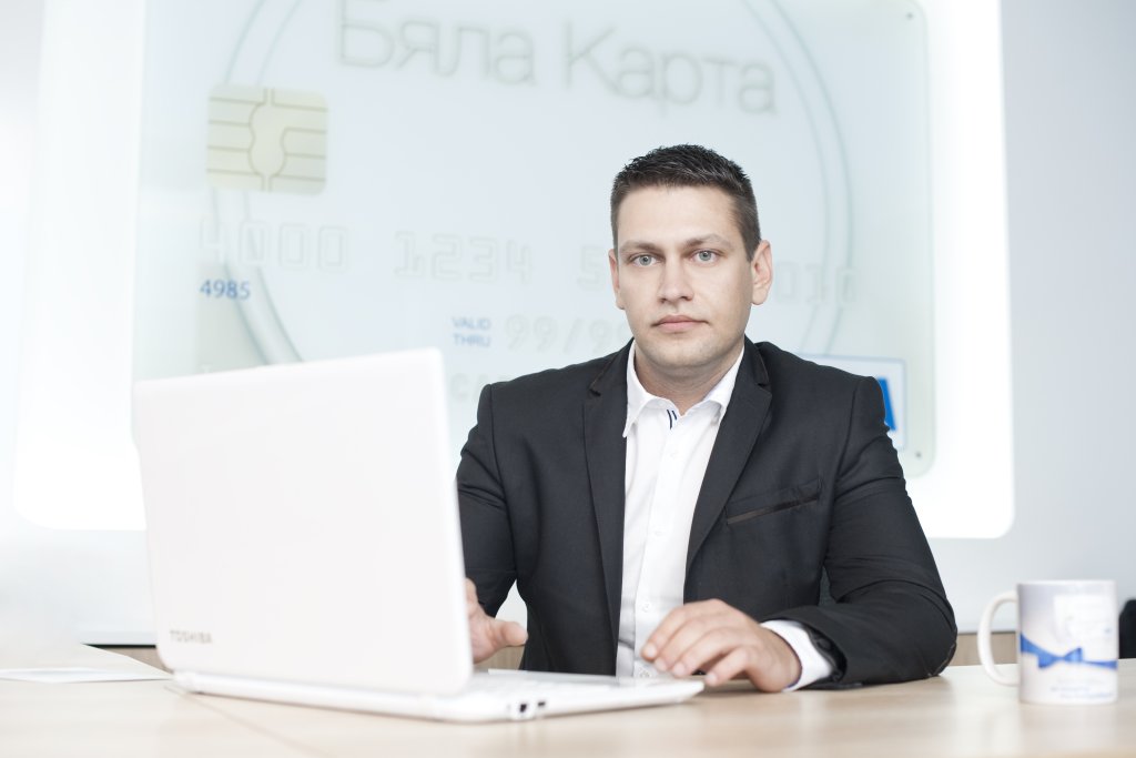Access Finance, Цветан Кръсев