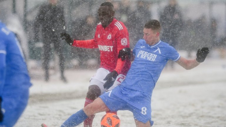 ЦСКА - Левски и още 18 мача в голямата футболна неделя