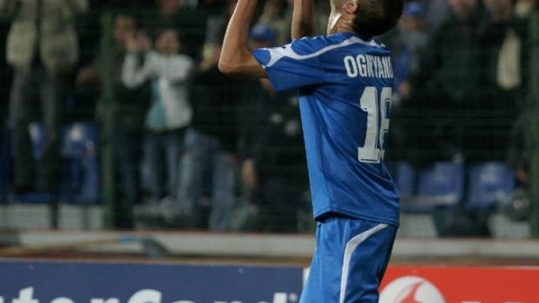 10. Мариан Огнянов (Левски). На 27 септември 2006 г. халфът вкара при 1:3 от Челси в София първият гол за български отбор в групите на Шампионската лига. Тогава Огнянов бе на 18 години и 60 дни, а бъдещето му изглеждаше бляскаво.