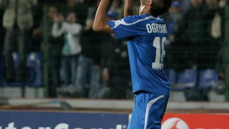 10. Мариян Огнянов, 18 години и 59 дни
На 27 септември 2006 г. халфът вкара при 1:3 с Челси в София първия гол за български отбор в групите на Шампионската лига. Тогава Огнянов бе на 18 години и 59 дни, а бъдещето му изглеждаше бляскаво. Не успя да оправдае напълно прогнозите, но продължава да игра в германския Ханза Фризойте.