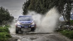Hyundai Santa Fe T1 успя да даде добри времена и да остави основните си конкуренти в своя клас на задни позиции на състезанието в Самоков