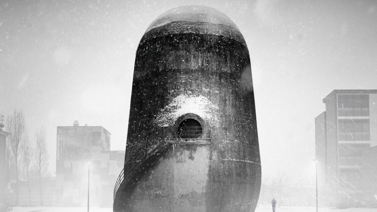 Категория "Архитектура": Андреас Поул, германец, със снимката "Мъжът и мистериозната кула"