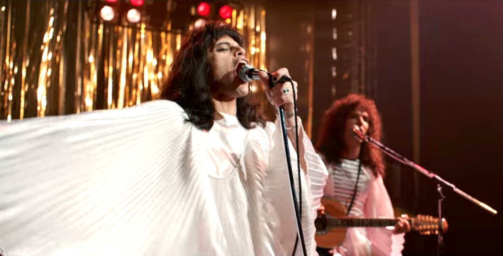 \"Бохемска рапсодия\" (Bohemian Rhapsody)
Отне сякаш цяла вечност да се направи този филм. Режисьорът беше уволнен. После дойдоха лошите ревюта, акцентирайки върху скованите диалози и буквалисткия разказ. Независимо от това, „Бохемска рапсодия“, в ко