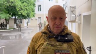 "Индрагузик" е издадена в тираж от само 2000 бройки, но ни кара да си мислим какво можеше да стране, ако олигархът беше развил този си интерес малко повече