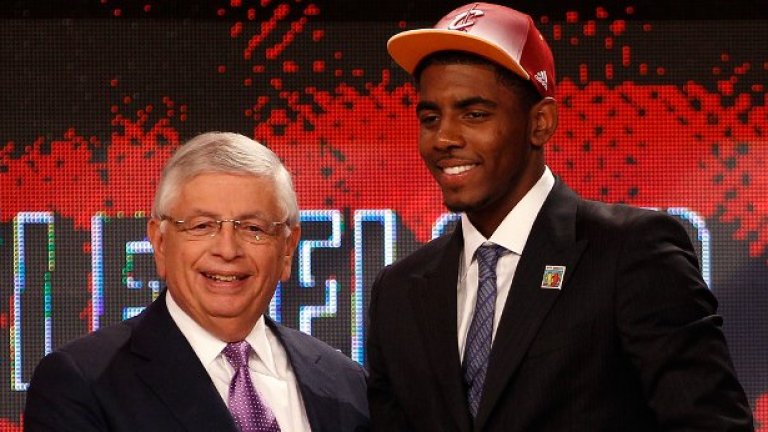 Кайри Ървинг, който е роден в Австралия, но притежава двойно гражданство бе избран под №1 в драфта на НБА