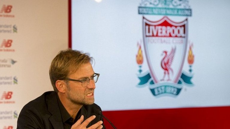 „Това не са нови очила, а просто вторият ми чифт, и сега изглеждам като сериен убиец.” – в отговор на въпрос за „странния” му избор на очила.