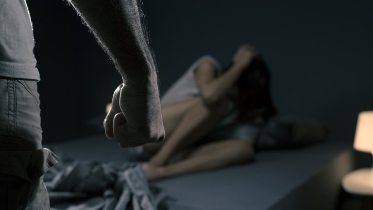 домашно насилие спалня