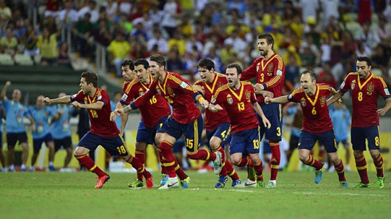 Испания триумфира с дузпи на полуфинала срещу Италия и докосва невероятно постижение - 4 национални трофея за 5 години!