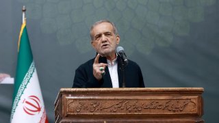 Президентът на Иран: Аятолах Али Хаменей забрани да разработваме ядрени оръжия