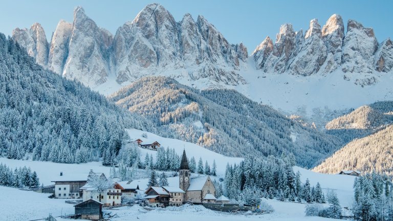 Италианският чар на Южен Тирол: Ски, планини и кристален въздух