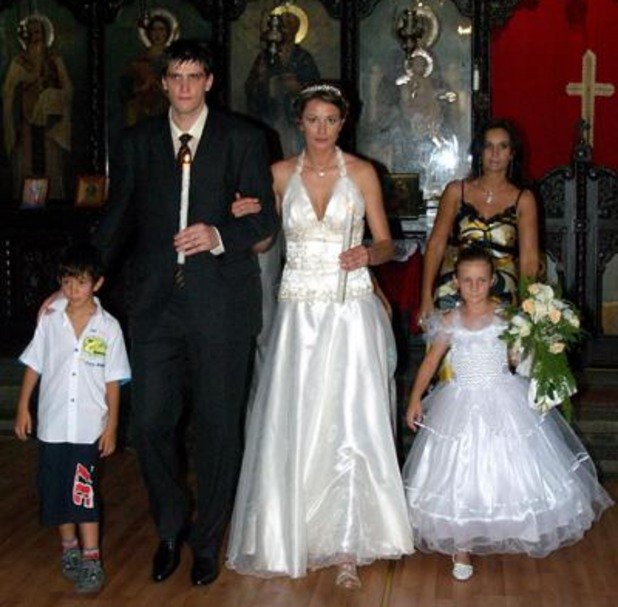 Тодор Алексиев и Ваня Вълканова са семейство от 2007 г. Имат момиче и момче.