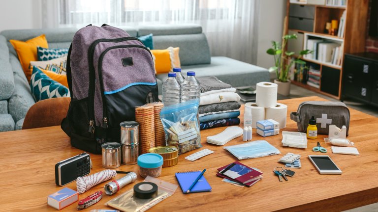 Какво трябва да има в една раница за оцеляване?