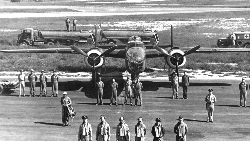 Lt._Preddy_and_crew_of_3d_Antisubmarine_Squadron