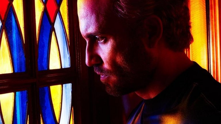 American Crime Story: The Assasination of Gianni Versace
Криминалната антология на FX, базирана на истински събития, започна успешно първия си сезон с разказа за делото срещу О Джей Симпсън. Вторият сезон ще се фокусира върху друг голям случай - убийството на модния дизайнер Джани Версаче. Премиерата на първия от новите 9 епизода е на 17 януари.