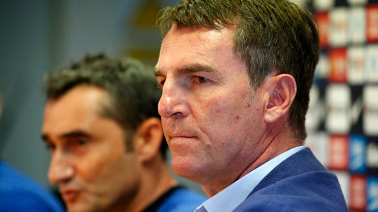 №7 Роберт Фернандес
Поредният, който отстъпи в йерархията с назначението на Сегура – при него това се отрази най-силно. Като технически секретар ролята му е да следи и проучва потенциалните нови играчи за клуба. Той е добре запознат с нуждите на съблекалнята, но реално няма думата за това на кого ще се спре клуба.