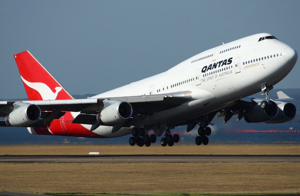 qantas-boeing-747-438