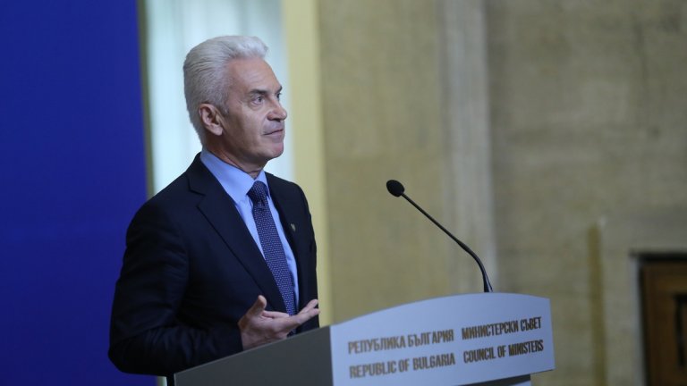 Лидерът на "Атака" призова да се търси стабилност за правителството, независимо конфигурацията, в която патриотите ще се явят на изборите за ЕП