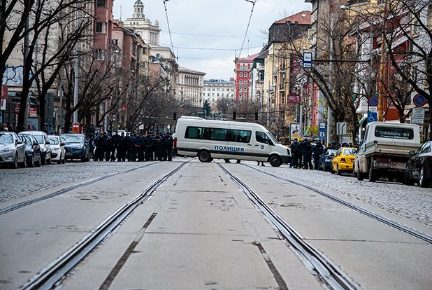 Хубава си, моя горо по "Дондуков"