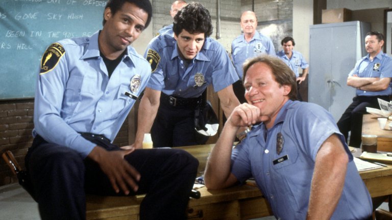 7. Hill Street Blues ("Хилстрийт блус") - 26 награди и 98 номинации