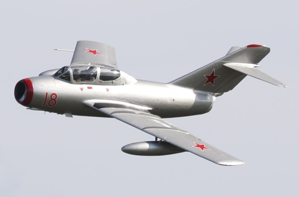 1280px-Duxford_Air_Festival_2017_-_mig1_(34842016051)