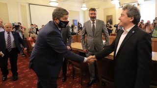 "Има такъв народ" и "Демократична България" проведоха първа протоколна среща