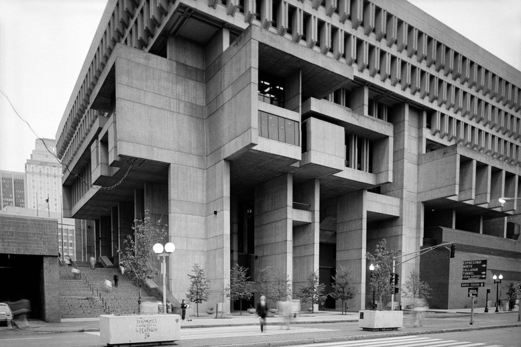 1981_BostonCityHall_byLebovich8_HABS_MA1176