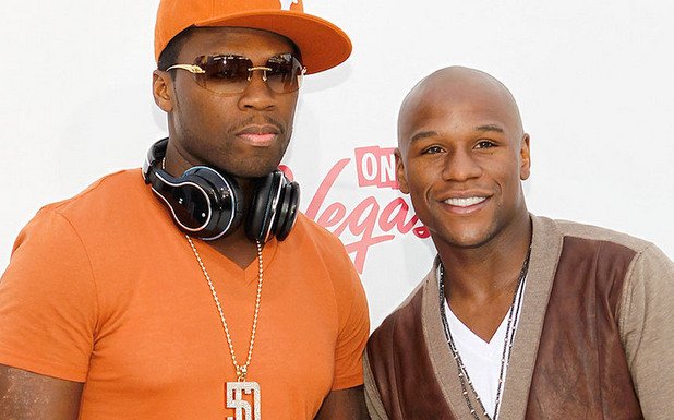 50 Cent, Мейуедър
Рапърът заложи 1.6 млн. долара за победа на приятеля си Флойд.
