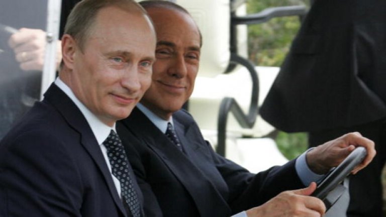 Путин и Берлускони - майсторите на жанра „хляб и зрелища". Живото доказателство, че в големия бизнес всичко е лично. Политиците, които владеят идеално един общ език - езикът на властта, парите и тестостерона.
