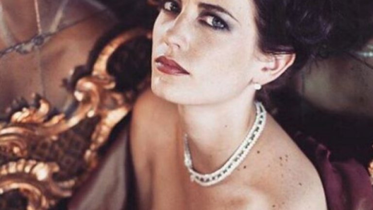 7. A Patriot
През 2050-а Великобритания е авторитарна държава. Кейт Джоунс е граничен полицай, който пази страната от околния свят - място, разкъсвано от войни. Тя обаче разбира нещо, което ще я накара да се съмнява във всичко, което властта й казва. Тук интересното са две имена - Ева Грийн (Небесно царство, Тъмни сенки) и Ед Скрейн (Deadpool).