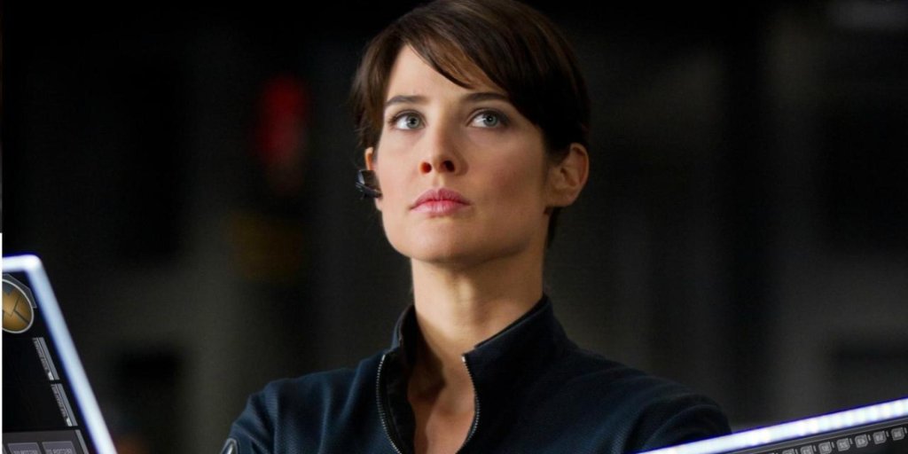 o-COBIE-SMULDERS-AVENGERS-facebook