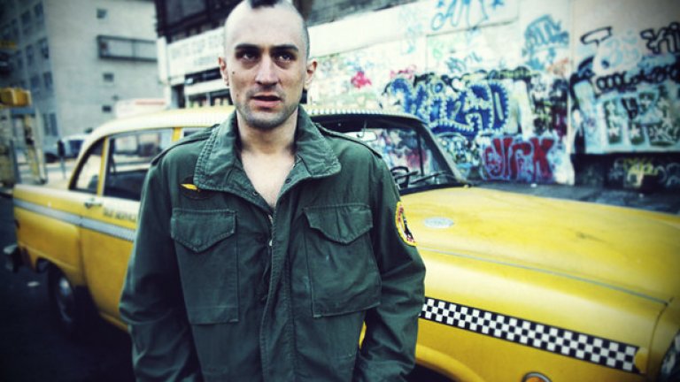 2. Taxi Driver/Шофьор на такси - 1976 
"Шофьор на такси" е може би един от филмите, с които най-ярко е запомнен Скорсезе като режисьор и творец. Това е така, понеже в този филм той навлиза най-дълбоко и с най-голяма критичност в социалните пластове на съвременна Америка и кинематографски успява да въздейства на публиката. Жесток, безкомпромисен, яростен, но и по човешки нежен едновременно, филмът дължи голяма част от убедителността си на яркото присъствие на Де Ниро. Това е може би най-култовата роля на актьора, въпреки че Скорсезе го снима отново и отново в следващите си филми.
