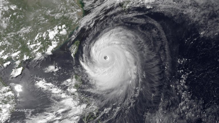 "Джеби" е най-мощната буря в страната от 25 години насам