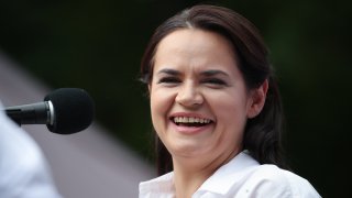 Преди това кандидатката за президент е била принудена от беларуските власти да запише видео, в което призовава за край на протестите