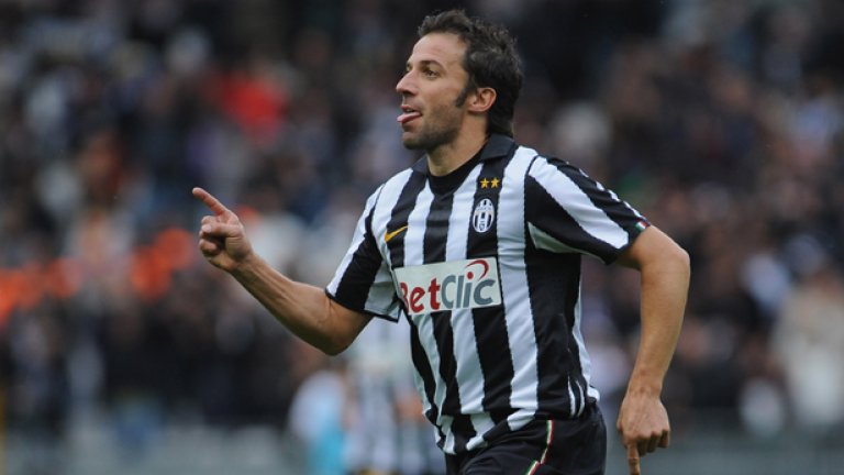 Алекс дел Пиеро бе лаконичен: „Франче, 4 и 0...“
.@delpieroale “France…4 e 0…” #4X10 #Totti40 pic.twitter.com/ovfAiSu65k— FrancescoTotti Press (@TottiPress) September 27, 2016