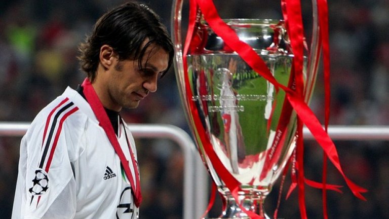 И днес Паоло Малдини не може да повярва на случилото се в Истанбул. И не е единствен...