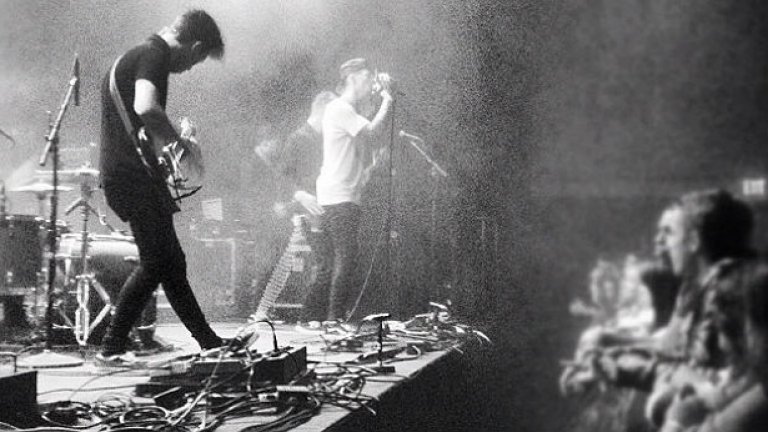 The Neighbourhood на сцената